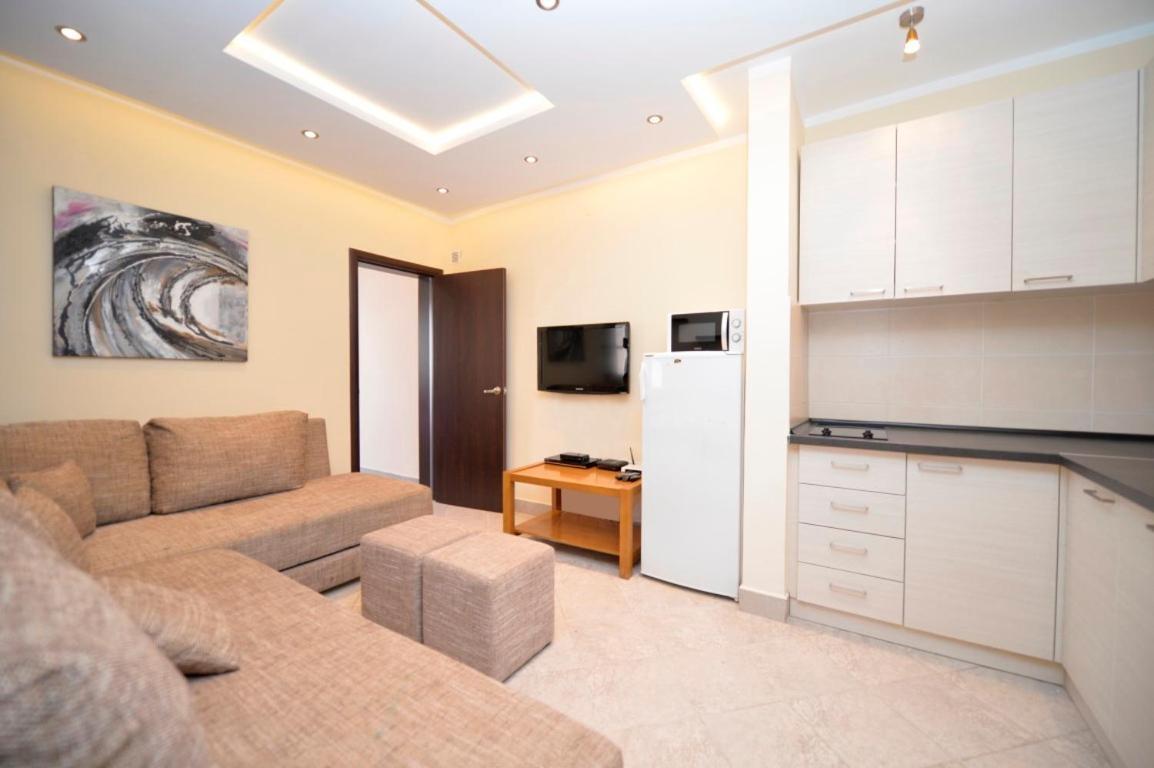 Rafailovici Holiday Apartments Eksteriør billede