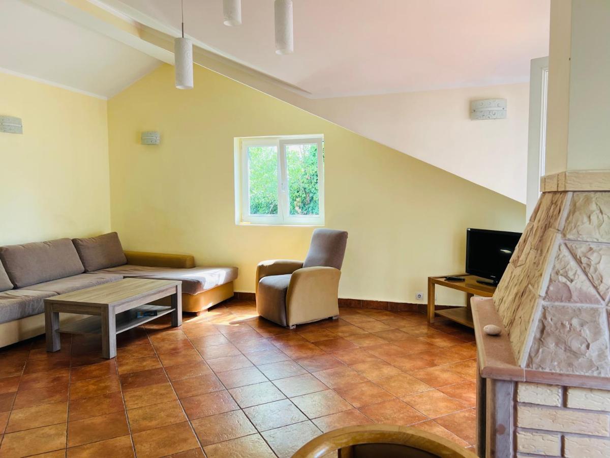 Rafailovici Holiday Apartments Eksteriør billede